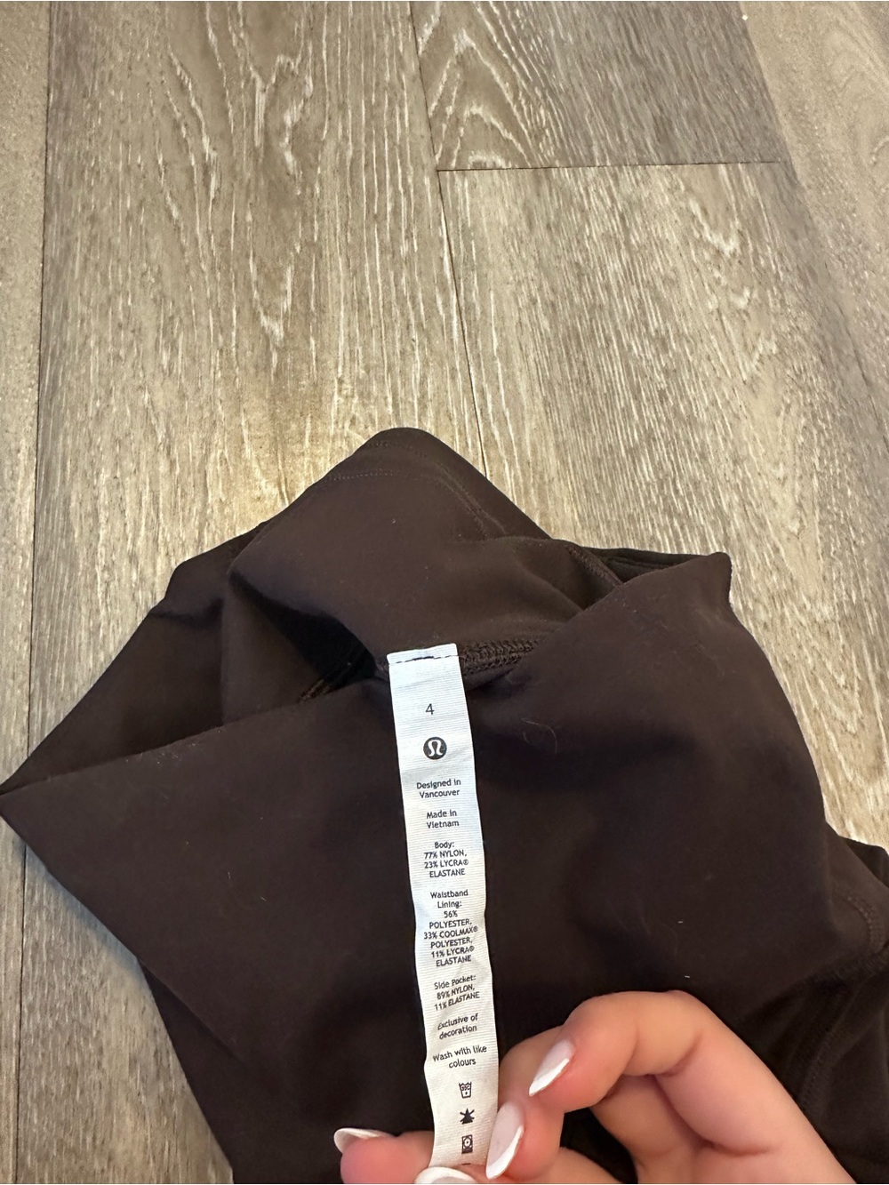 Lululemon Wunder Train Shorts - Picture 4 of 4